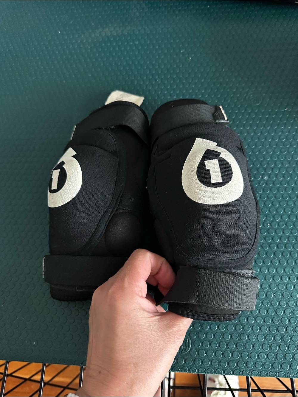Six six one elbow pads 661